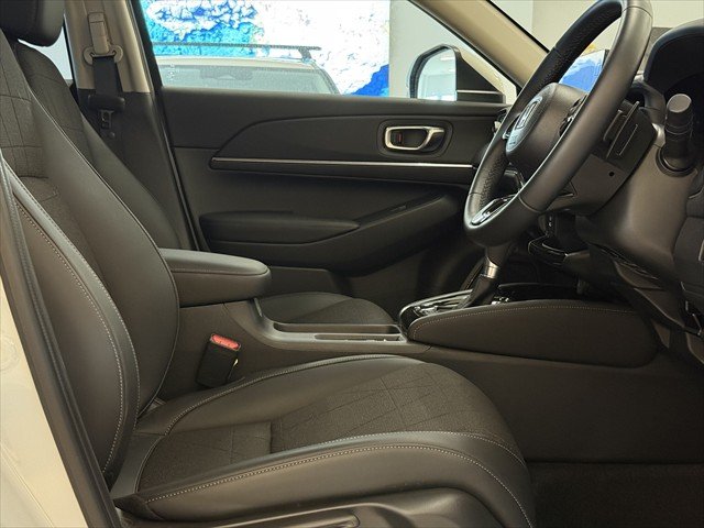 2025 Honda HR-V e:HEV X