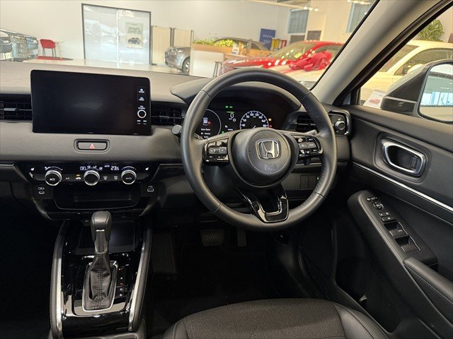 2025 Honda HR-V e:HEV X