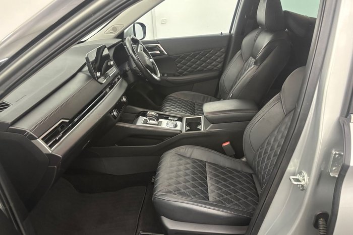 2022 Mitsubishi Outlander PHEV Exceed