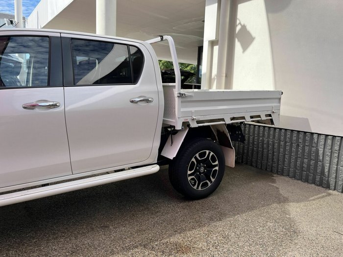 2020 Toyota Hilux SR5