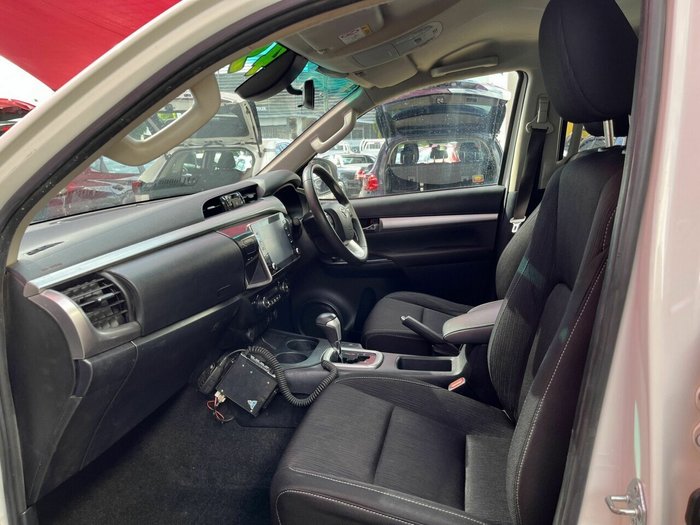 2020 Toyota Hilux SR5