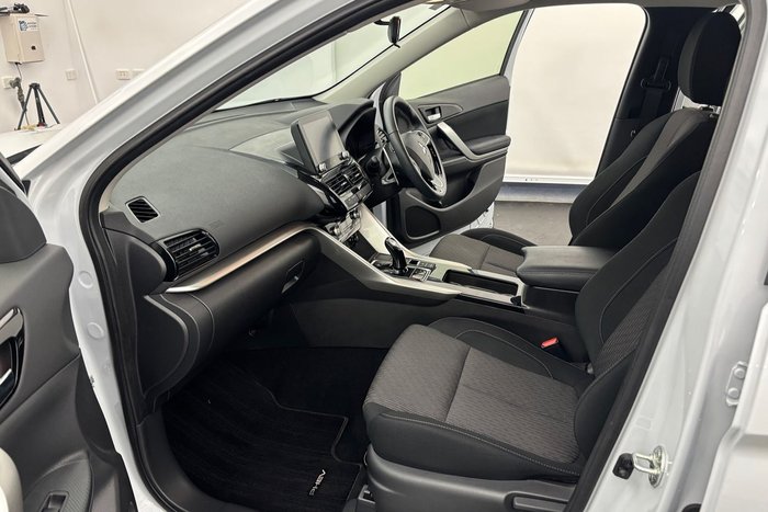 2023 Mitsubishi Eclipse Cross PHEV ES