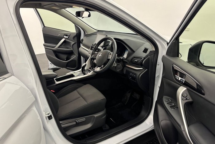 2023 Mitsubishi Eclipse Cross PHEV ES