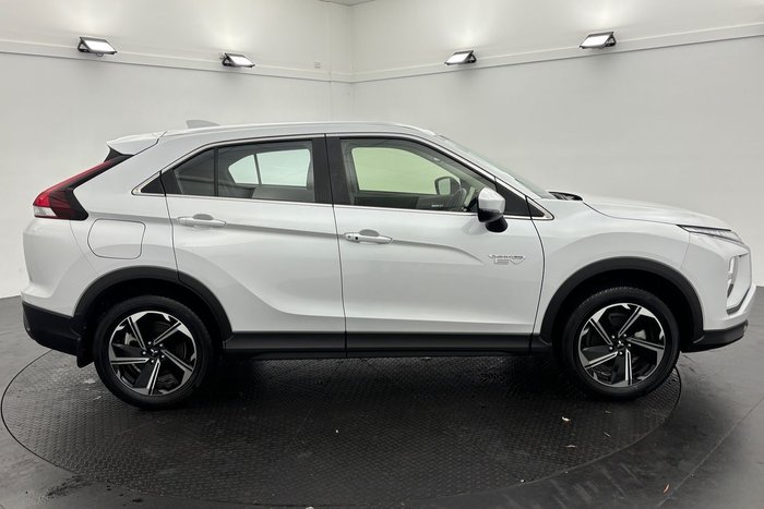 2023 Mitsubishi Eclipse Cross PHEV ES