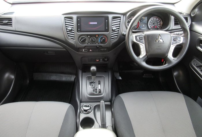 2023 Mitsubishi Triton GLX