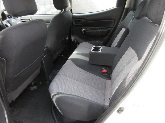 2023 Mitsubishi Triton GLX