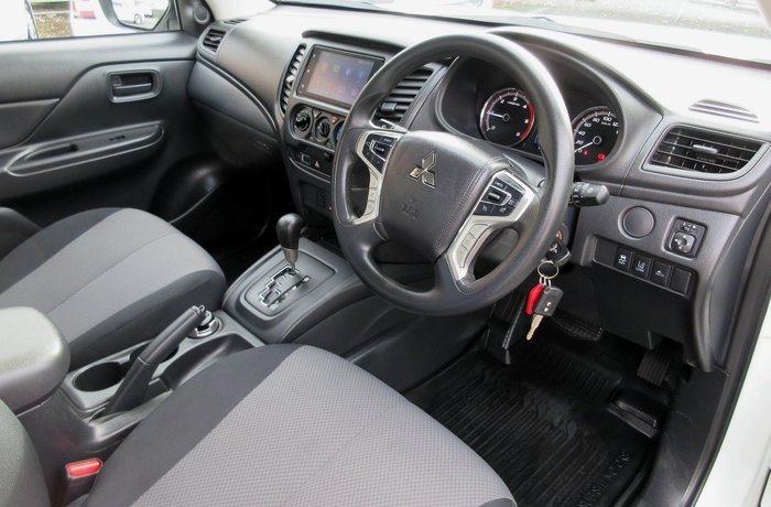 2023 Mitsubishi Triton GLX