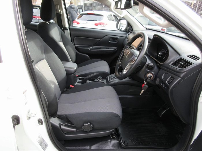 2023 Mitsubishi Triton GLX