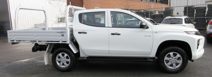 2023 Mitsubishi Triton GLX