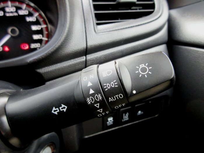 2023 Mitsubishi Triton GLX
