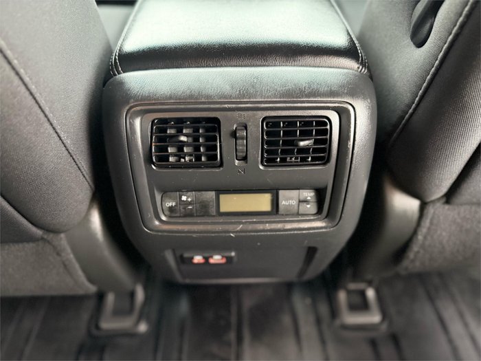 2020 Nissan Pathfinder ST