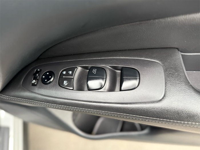 2020 Nissan Pathfinder ST