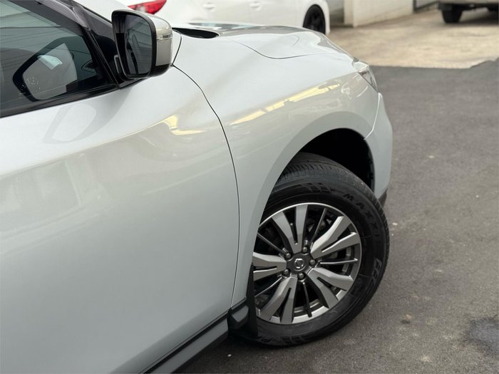 2020 Nissan Pathfinder ST