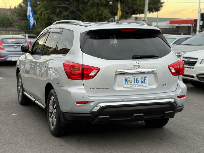 2020 Nissan Pathfinder ST
