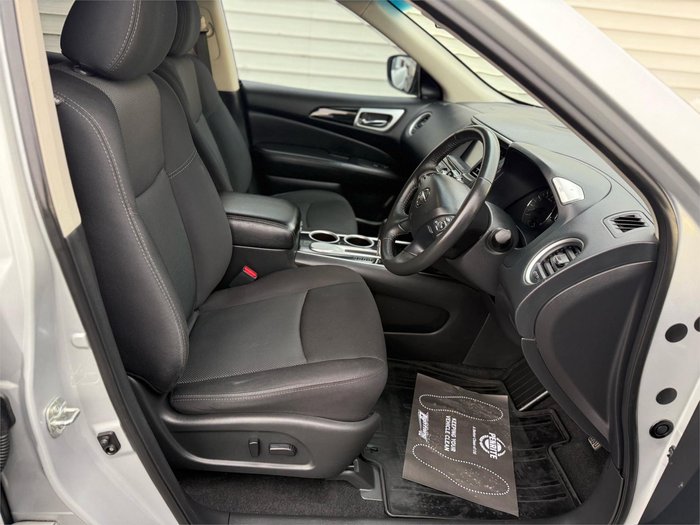 2020 Nissan Pathfinder ST