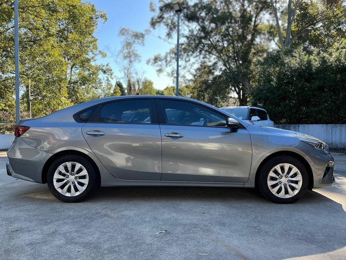 2024 Kia Cerato S