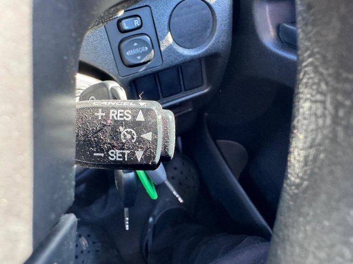 2014 Toyota Hiace KDH221R MY14 French Vanilla