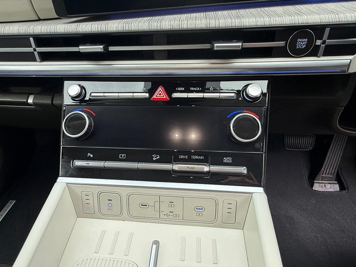 2025 Hyundai Santa Fe Hybrid
