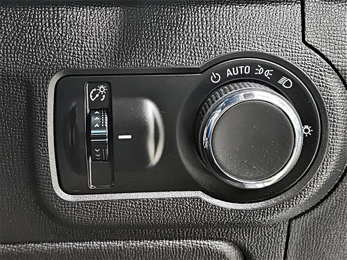 2020 Holden Colorado LS RG White