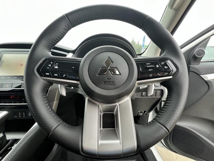 2024 Mitsubishi Pajero Sport GLS
