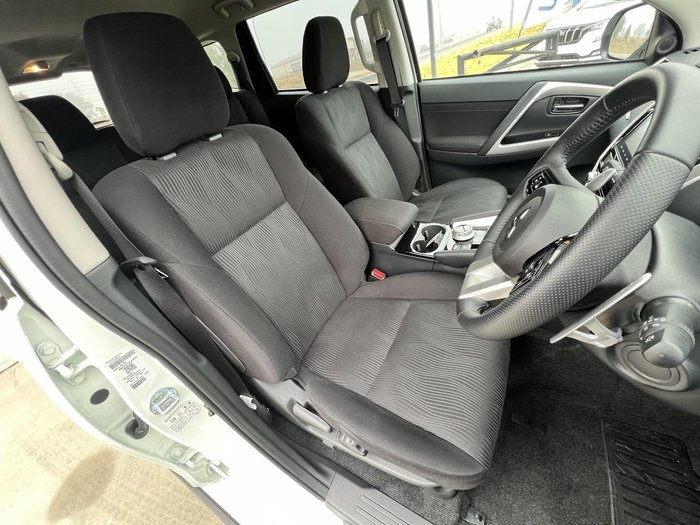 2024 Mitsubishi Pajero Sport GLS