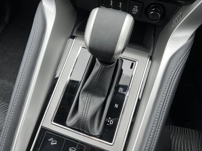 2024 Mitsubishi Pajero Sport GLS