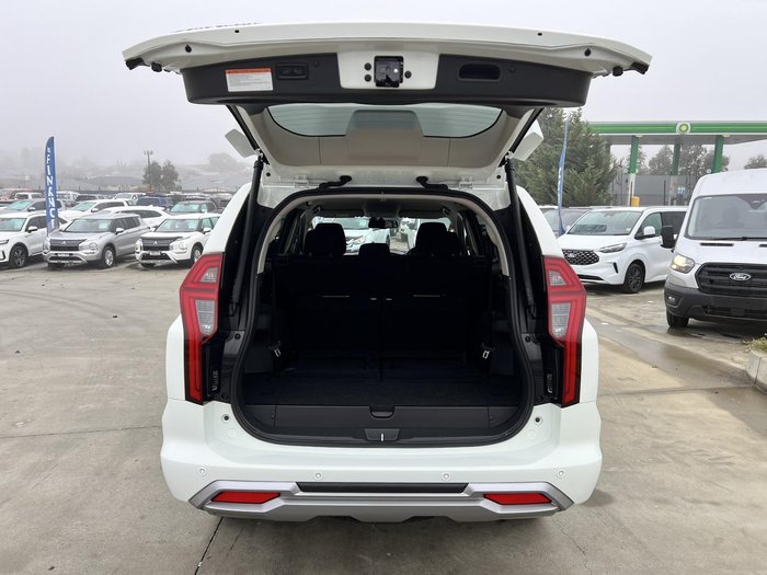 2024 Mitsubishi Pajero Sport GLS