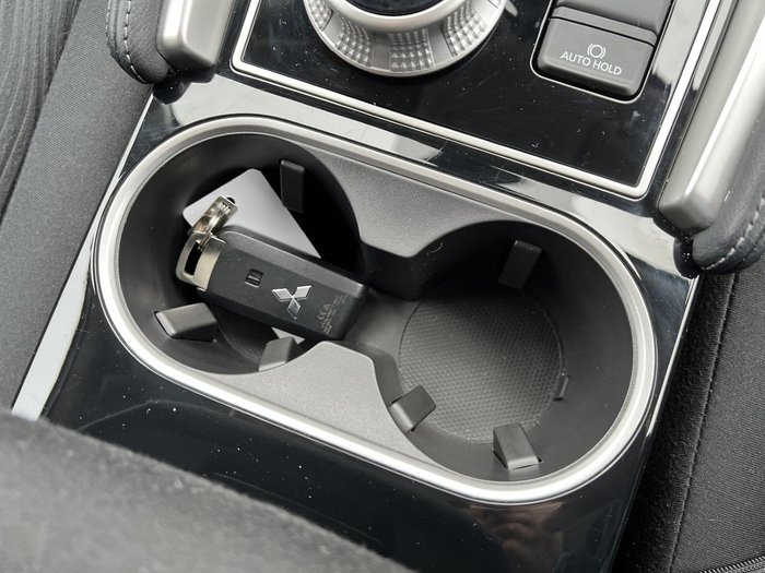 2024 Mitsubishi Pajero Sport GLS