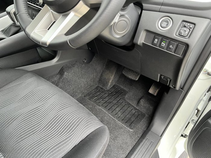 2024 Mitsubishi Pajero Sport GLS