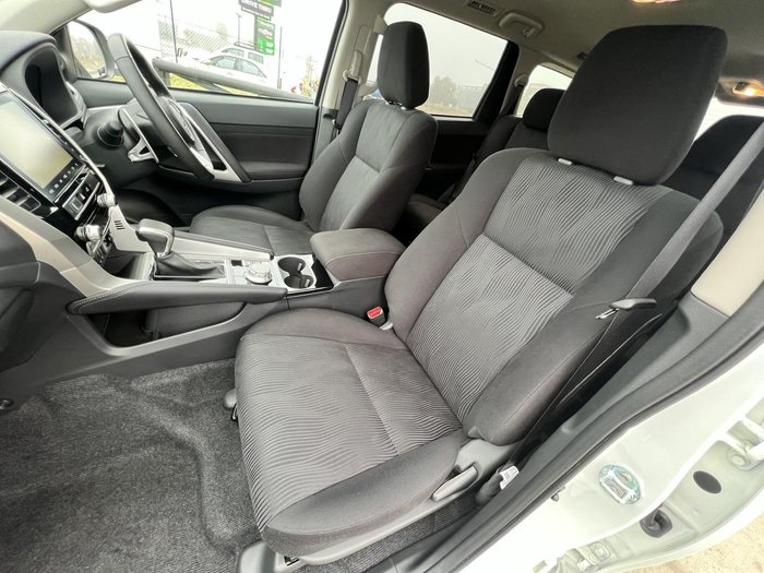 2024 Mitsubishi Pajero Sport GLS