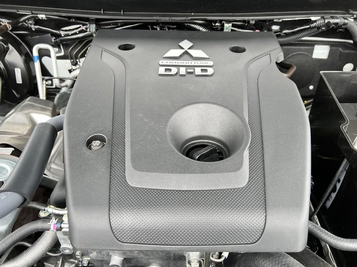 2024 Mitsubishi Pajero Sport GLS