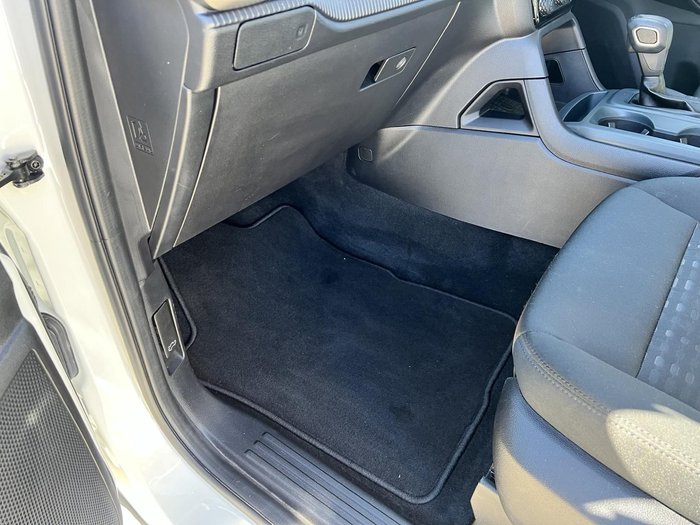 2022 Ford Everest Ambiente