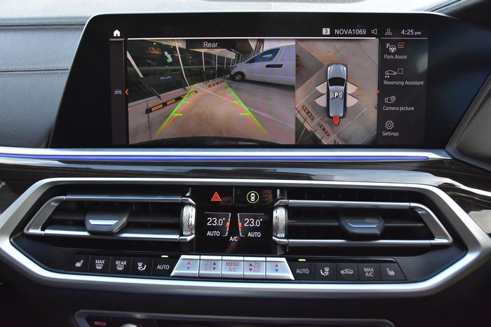 2021 BMW X7 xDrive30d M Sport Dark Shadow Edition G07 4X4 Constant Frozen Arctic Grey