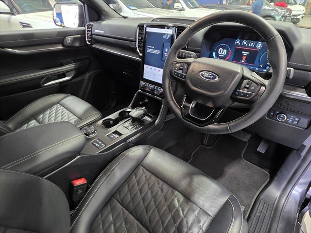 2025 Ford Everest Platinum