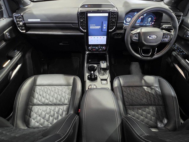 2025 Ford Everest Platinum