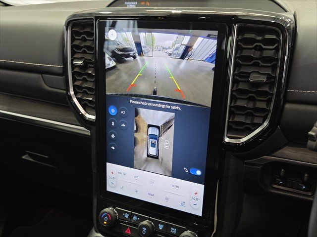 2025 Ford Everest Platinum