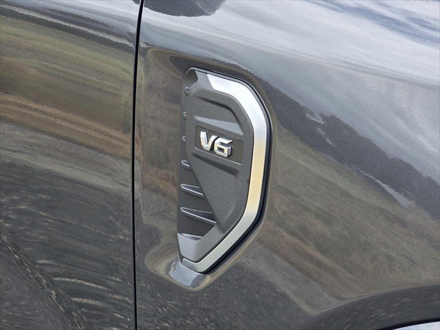 2025 Ford Everest Platinum