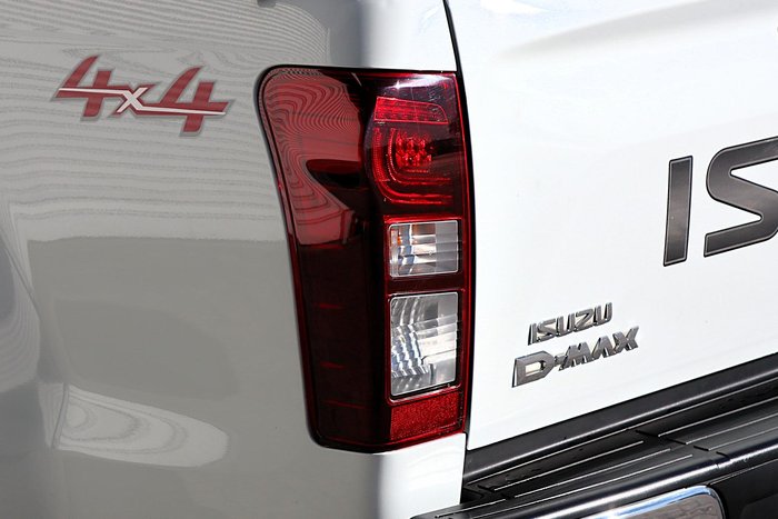 2017 Isuzu D-MAX LS-Terrain