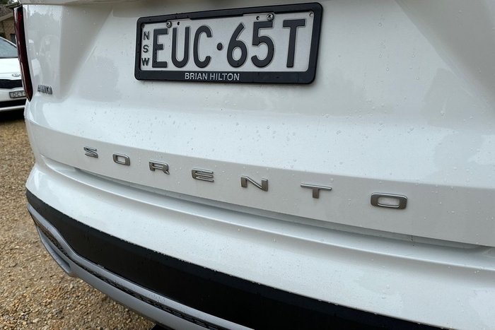 2022 Kia Sorento Sport