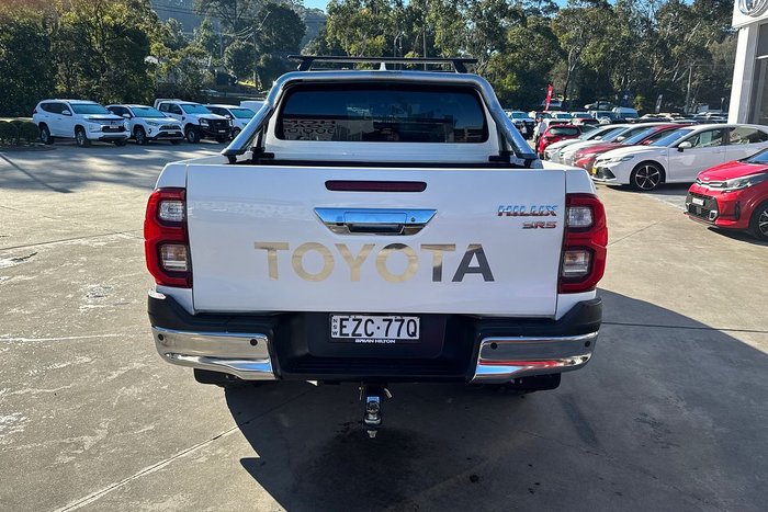 2023 Toyota Hilux SR5