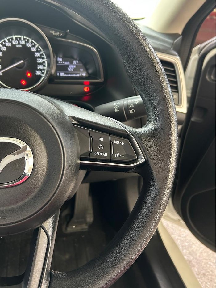 2016 Mazda 3 Neo