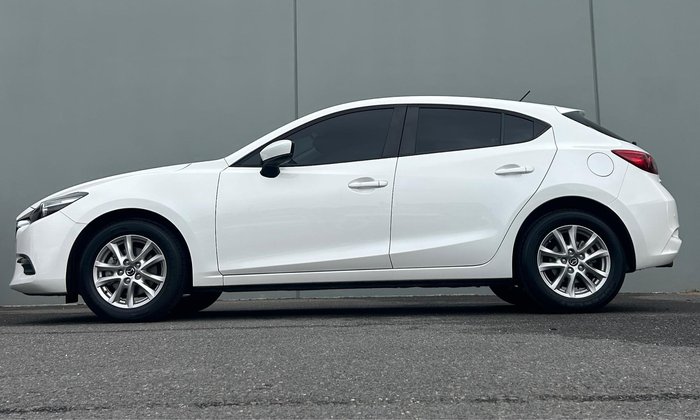 2016 Mazda 3 Neo