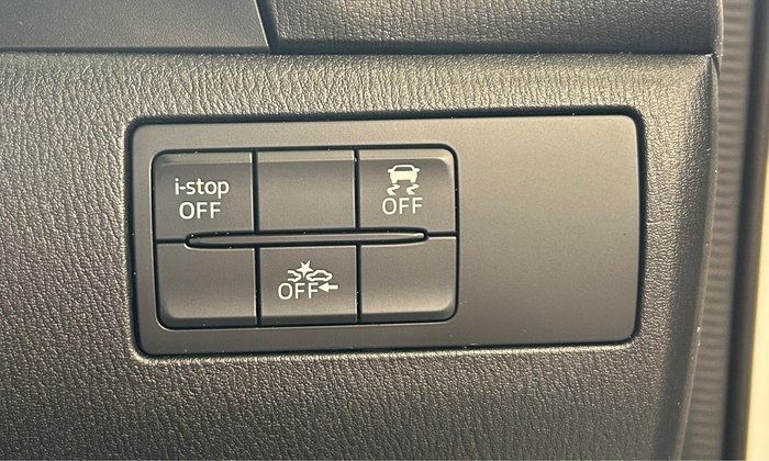 2016 Mazda 3 Neo