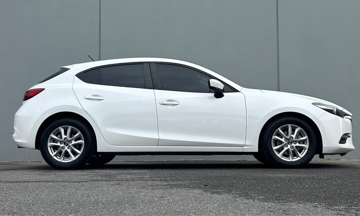 2016 Mazda 3 Neo