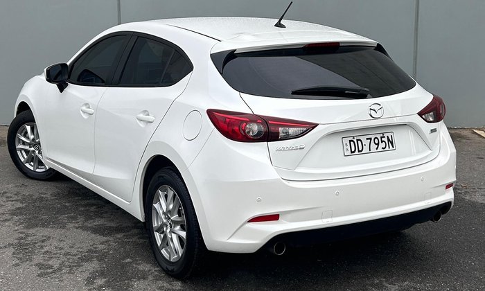 2016 Mazda 3 Neo