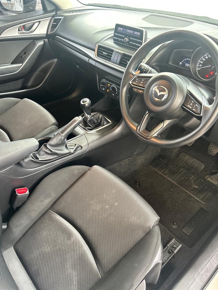 2016 Mazda 3 Neo