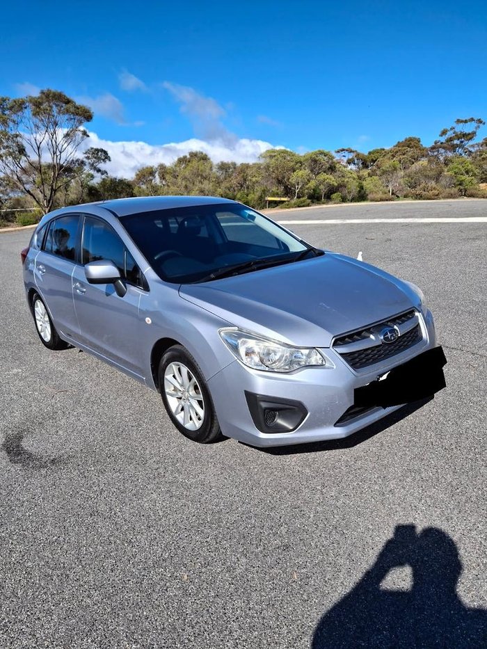 2014 Subaru Impreza 2.0i