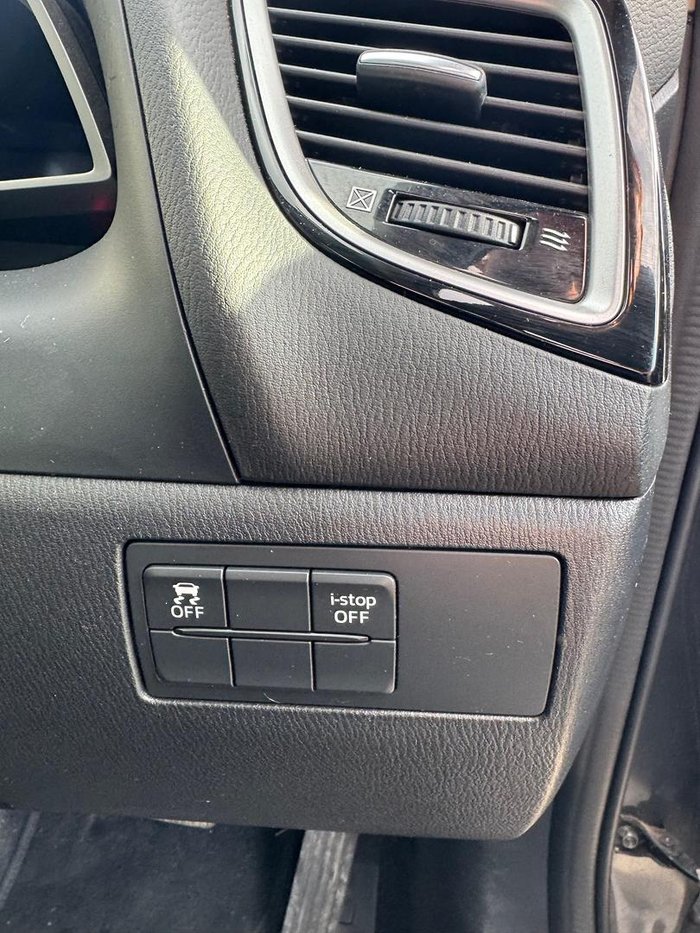 2016 Mazda 3 Neo