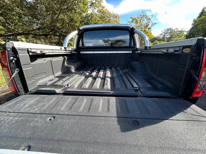 2014 Nissan Navara ST