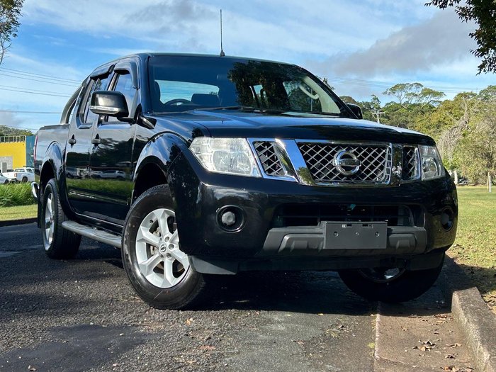 2014 Nissan Navara ST